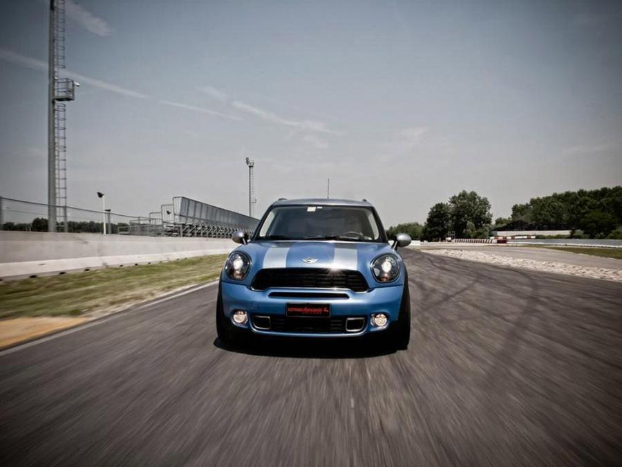  Mini Cooper Countryman S Anniversario by Romeo Ferraris 2011 года  (фото 7 из 11)